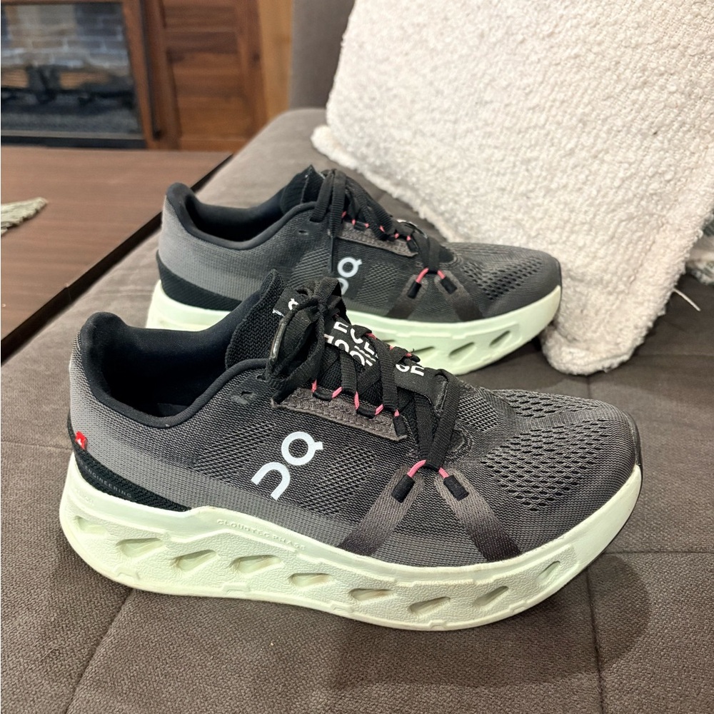 On Running Black and mint green Sneakers